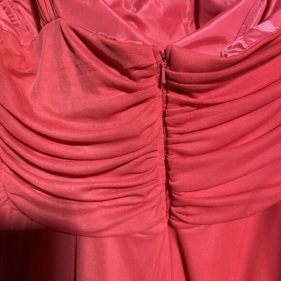 Ignite Evenings by Carol Lin Coralone shoulder formal dress sz 10 bridesmaid - Picture 8 of 9